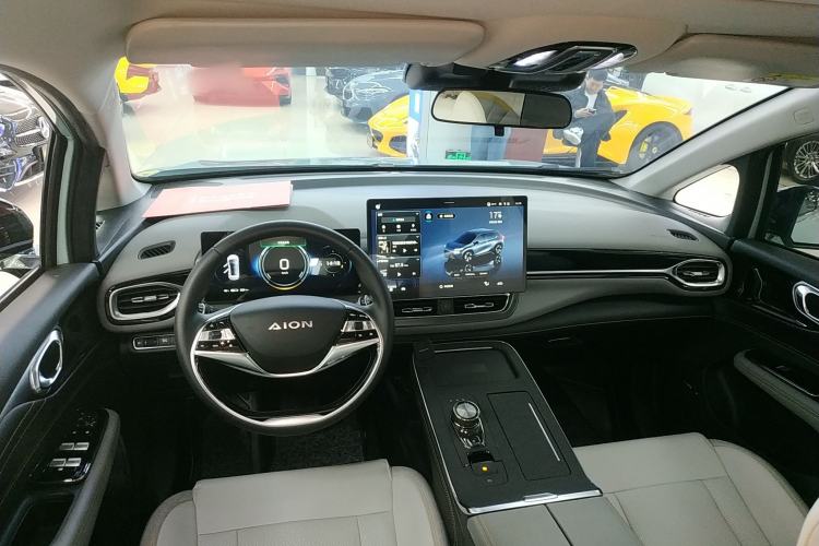 Used AION V 2021 Plus 70 Smart Edition Lithium Iron Phosphate