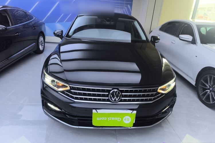 Used Volkswagen Magotan 2023 2 Million Units Commemorative Edition 330TSI DSG Luxury Version