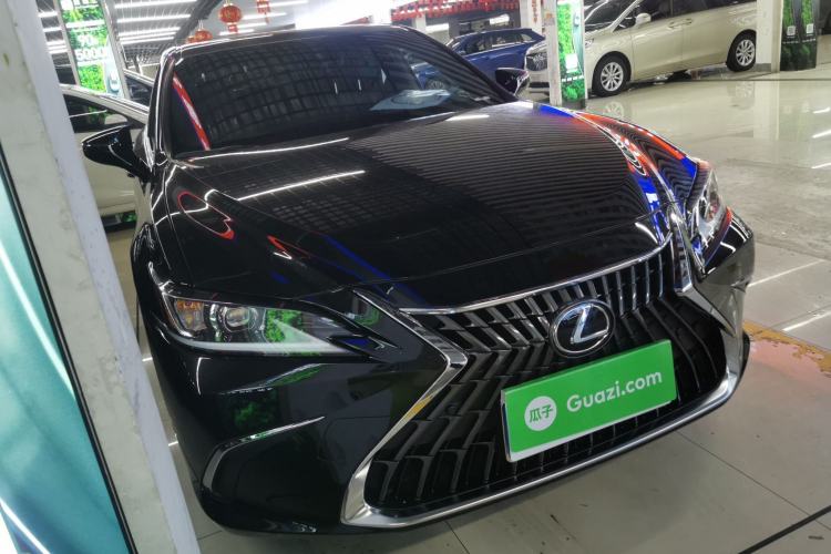 Used Lexus ES 2022 200 Excellence Edition
