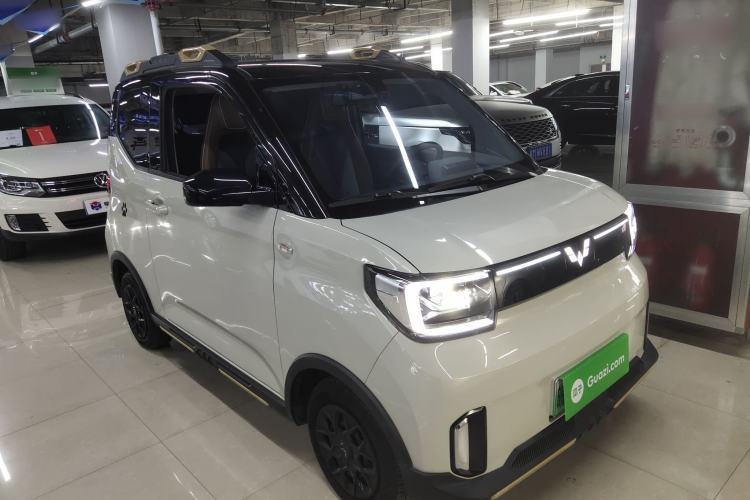 Used Wuling Hongguang MINIEV 2022 GAMEBOY 200km Gaming Edition with Lithium Iron Phosphate
