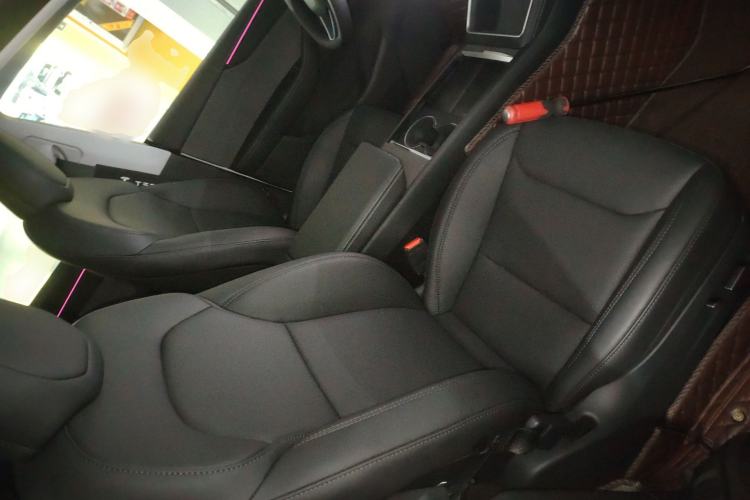 Used Tesla Model Y 2025 Rear-Wheel-Drive Version