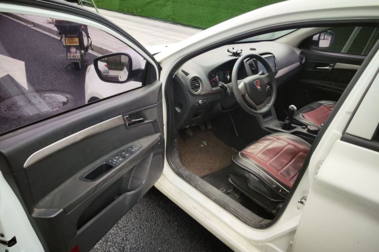 Used Roewe 350 2015 1.5L Manual Luxury Sunroof Edition