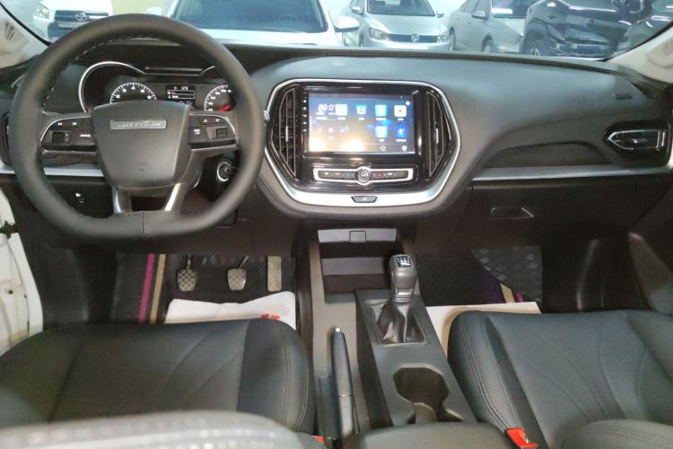 Used JETOUR X70 2020 1.5T Manual Jingxing Edition 5 Seats Center Console