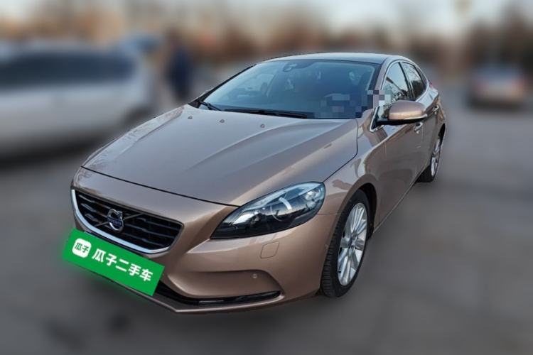 Used Volvo V40 2015 1.6T Zhiyi Edition