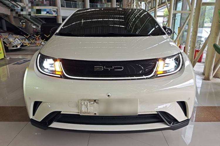 Used BYD Dolphin 2023 420 km Fashion Edition
