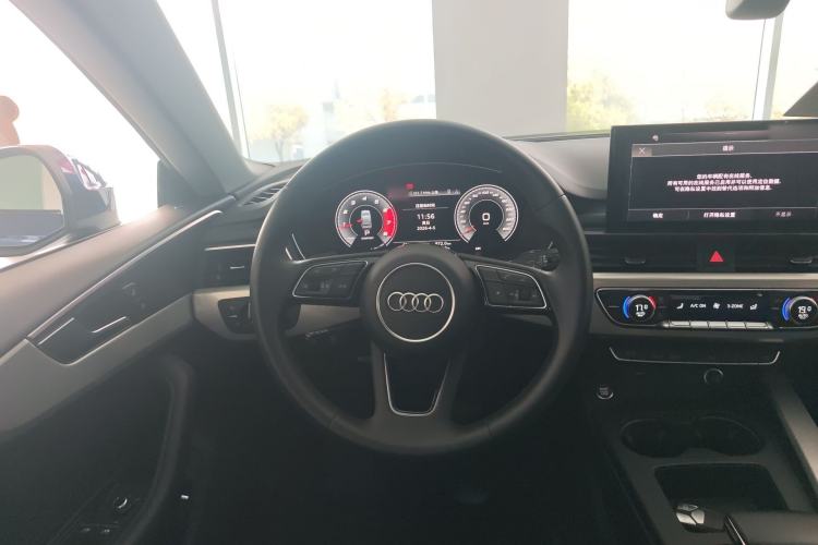 Used Audi A5 2021 Sportback 40 TFSI Stylish and Elegant Model Steering Wheel