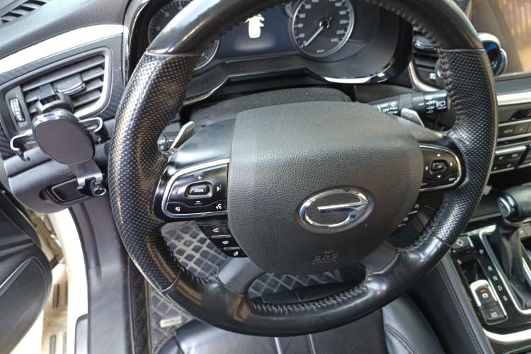 Used GAC Trumpchi GS7 2017 320T Two-Wheel-Drive Luxury Smart Connectivity Model
