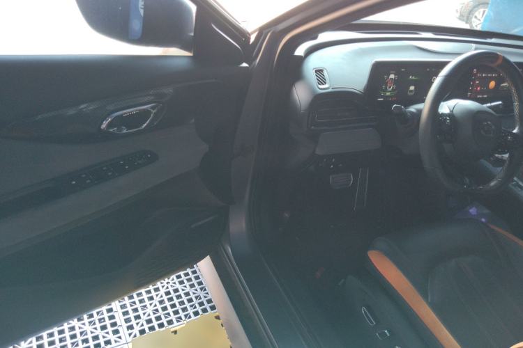 Used GAC Trumpchi EMPOW 2022 270T DCT J16 R-Style Track Edition
