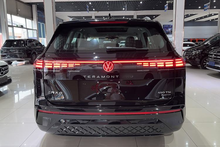 Used Volkswagen Teramont 2025 Tiguan Pro 450TSI 4Motion Crosswind Edition
