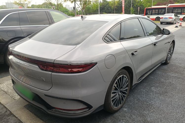 Used BYD Han 2025 EV with 701 km of Laser Radar-Enabled Intelligent Driving