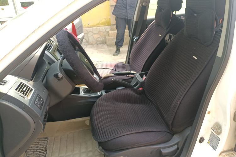 Used FORTHING Joyear S50 2014 1.5L Manual Luxury Model