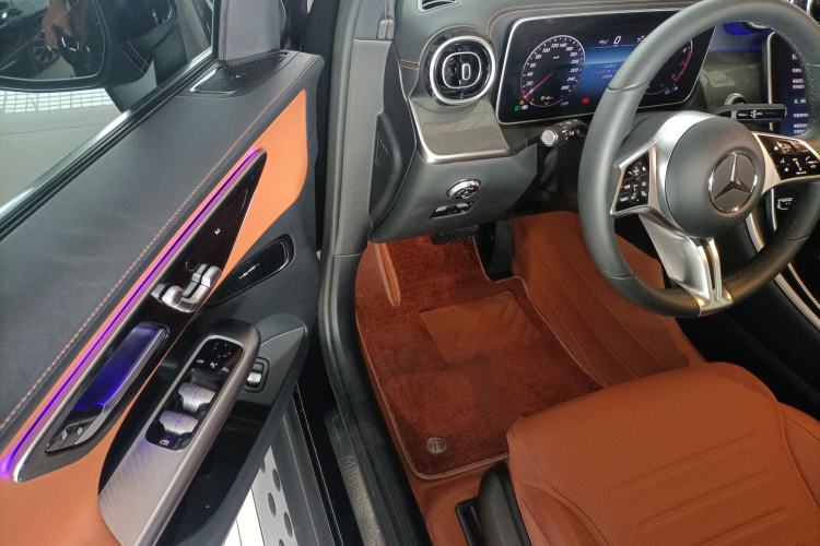 Used Mercedes-Benz GLC 2024 GLC 260 L 4MATIC Dynamic Edition 5-seater Driver Seat