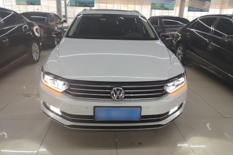 Used Volkswagen Variant 2016 380TSI Two-Wheel-Drive Style Edition Front