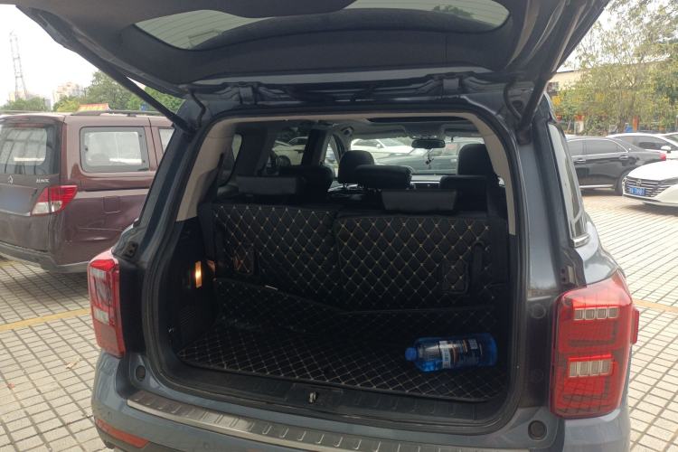 Used GAC Trumpchi GS8 2017 320T Two-Wheel Drive Luxury Smart Connectivity Version (7 Seats)
