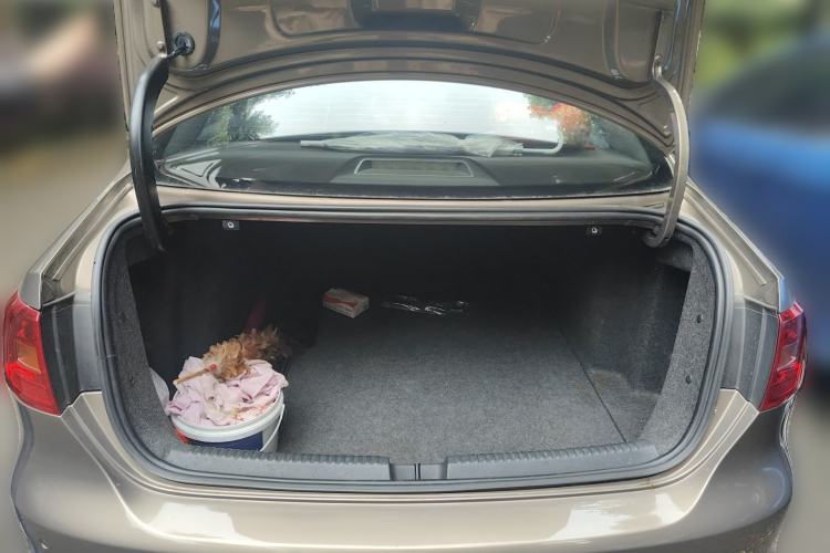 Used Volkswagen Sagitar 2012 1.6L Automatic Comfort Edition Trunk