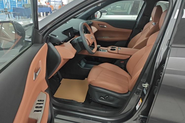 Used Changan UNI-Z New Energy 2025 Model, Smart New Blue Whale 125km Battleship+ Version
