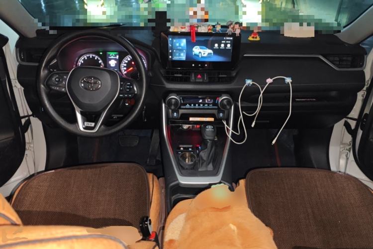 Used Toyota Wildlander 2024 2.0L CVT Two-Wheel Drive Leading Edition