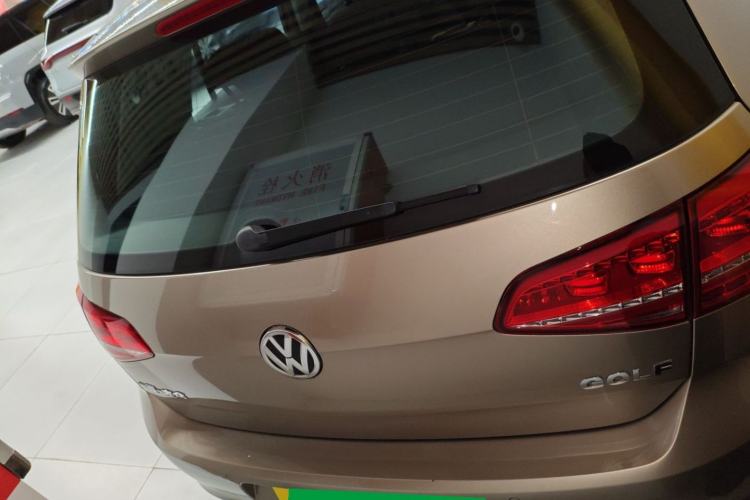 Used Volkswagen Golf 2015 1.6L Automatic Comfort Model
