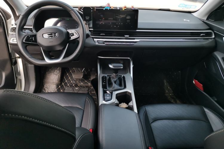 Used Geely Auto Emgrand 2022 4th Generation 1.5L CVT Luxury Model Center Console