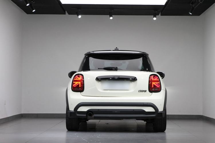 Used MINI MINI 2023 1.5T COOPER Artist