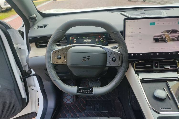 Used JETOUR Shanhai L6 2024 1.5TD DHT ULTRA