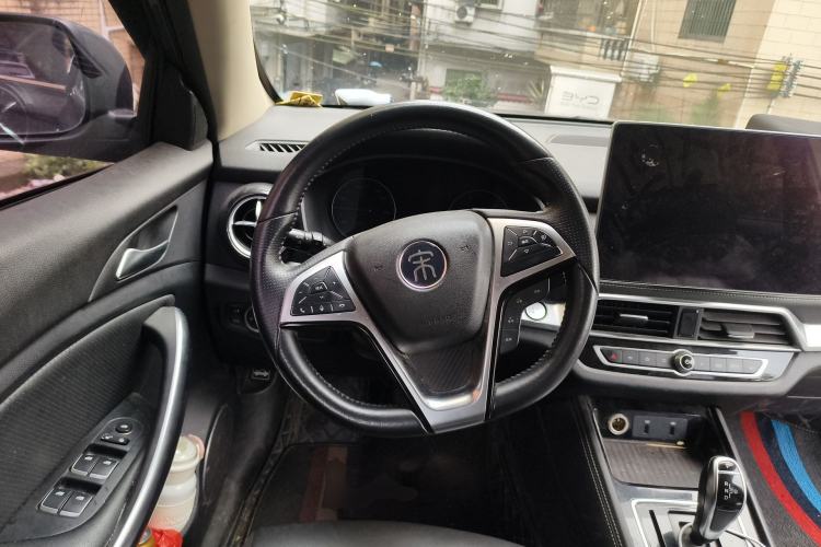 Used BYD Song New Energy 2019 Song DM 1.5TID Smart Connect Premium Model Steering Wheel