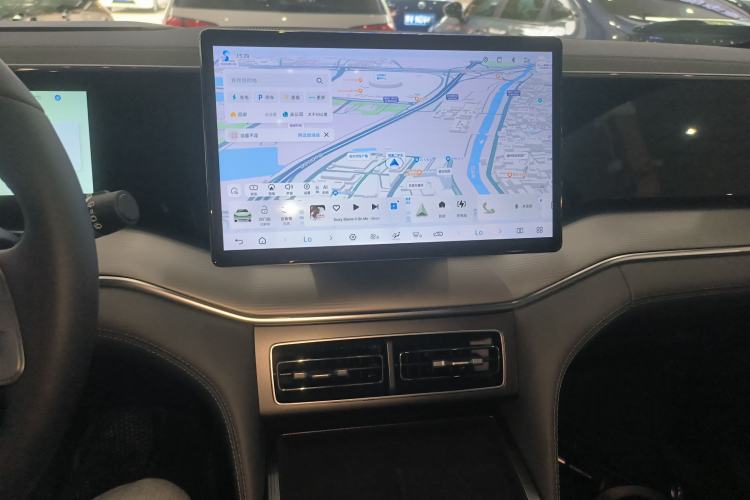 Used BYD Song L DM-i 2025 Intelligent Driving Version 112 km Leading Trim Center Console