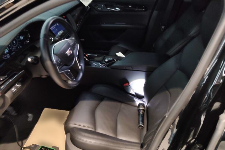 Used Cadillac CT6 2022 28T Luxury Edition Left Front Seat