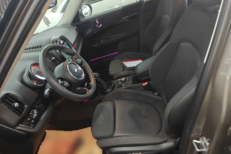 Used MINI Countryman 2018 1.5T COOPER Artist