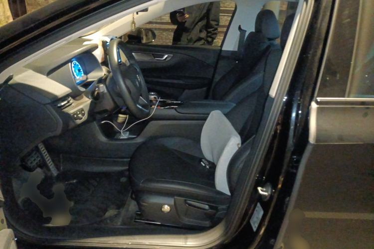 Used Hongqi E-QM5 2022 431 km Charge & Enjoy Edition