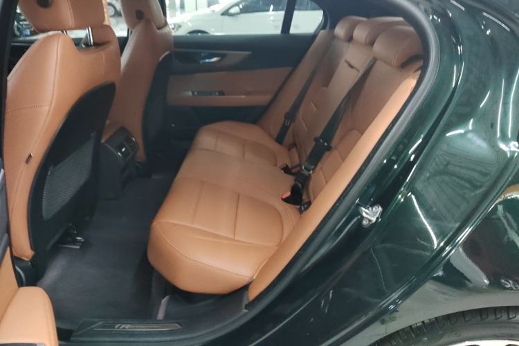 Used Jaguar XEL 2022 2.0T 250 PS R-DYNAMIC S Advanced Sport Edition Left Rear Seat