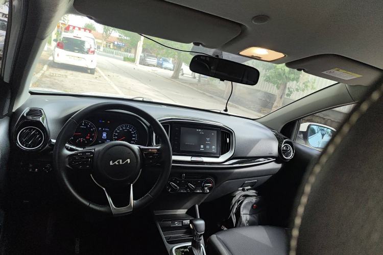 Used Kia kx1 Stonic 2021 1.4L CVT Fun Edition Interior 2