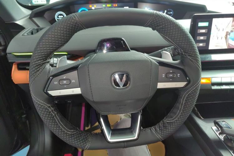 Used CHANGAN UNI-V 2024 2.0T Classic Sport Edition
