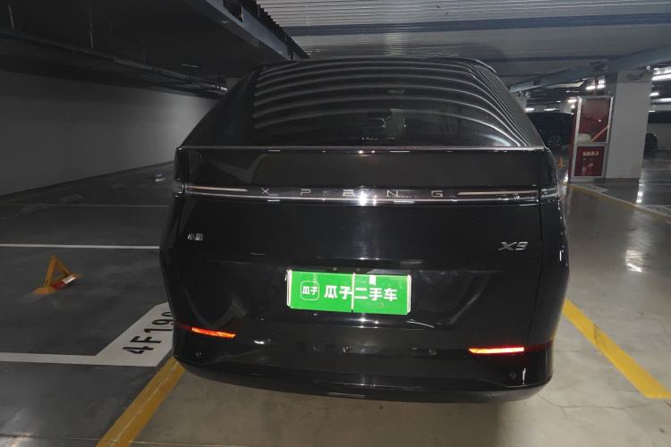 Used XPeng X9 2024 610 Long-Range Max
