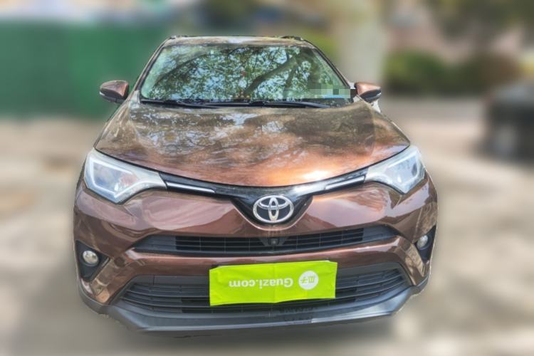 Used Toyota RAV4 2016 2.0L CVT Two-Wheel Drive Fashion Edition China V Standard
