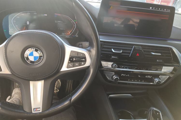 Used BMW 5 Series (Import) 2022 Second Facelift 525i M Sport Package
