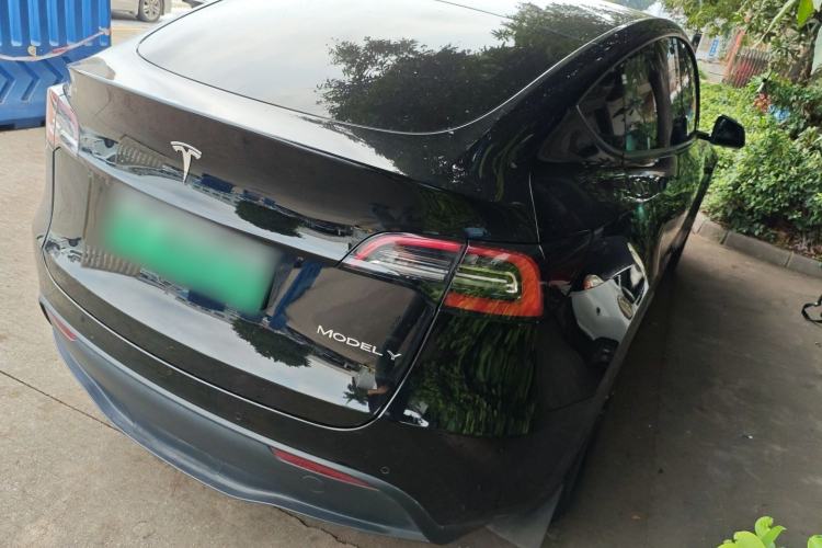 Used Tesla Model Y 2021 Standard Range Rear-Wheel Drive Version Rear Right 45 Deg