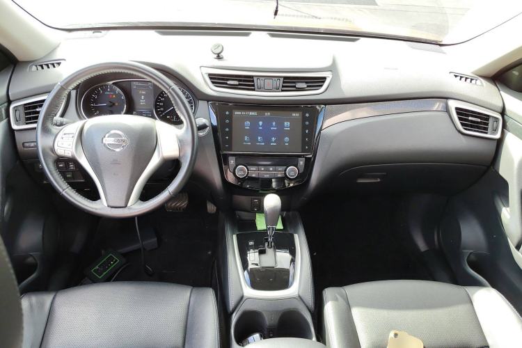 Used Nissan X-Trail 2015 2.5L CVT Leading MAX Edition 4WD