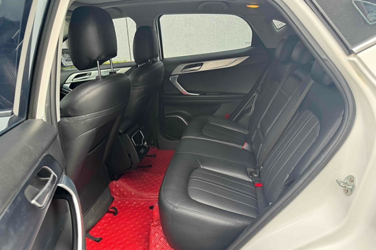 Used Soueast DX7 2018 Prime 1.5T Manual Smart Connect Starry Edition China V Standard