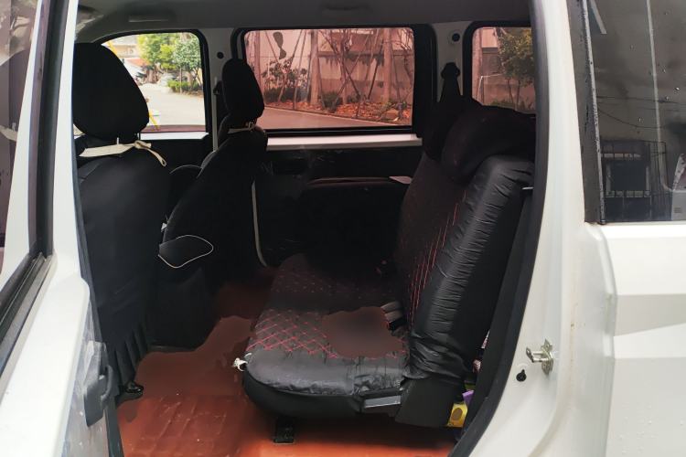 Used Wuling Hongguang PLUS 2019 1.5T Manual Standard Edition 5 Seats