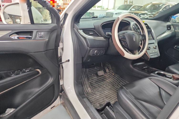 Used Lincoln MKC 2017 2.0T Two-Wheel Drive Zunyue Edition Driver Seat