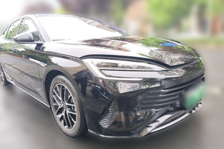 Used BYD Seal 2023 DM-i 1.5T 121km Prestige Model Front Right 45 Deg