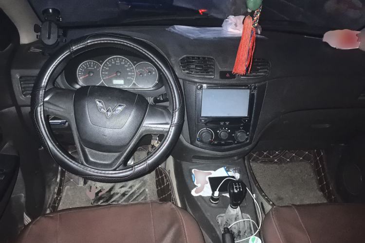 Used Wuling Hongguang 2014 1.2L Base Model China IV
