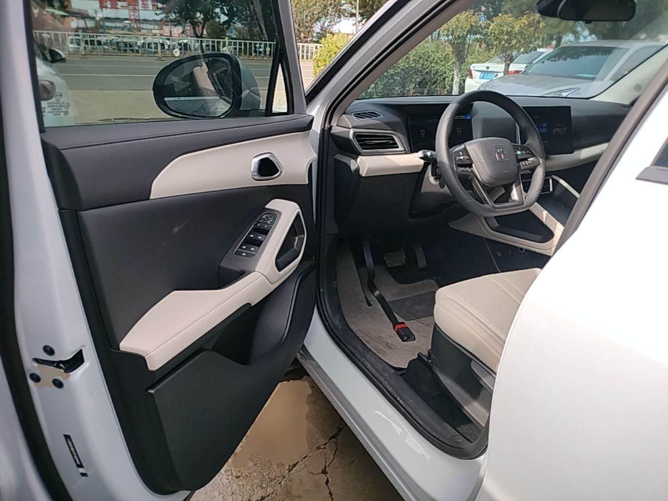 BYD Yuan UP 2025 Model 301KM Leading Version — снимка 18