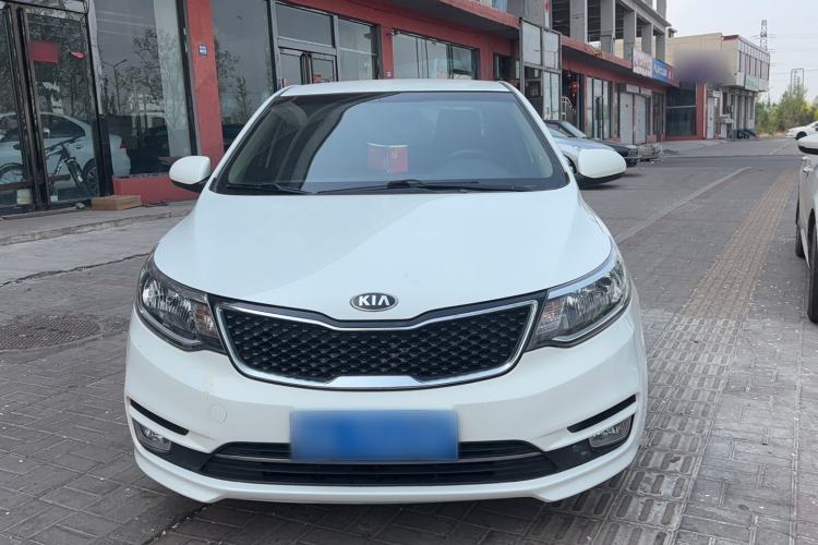 Used Kia K2 2015 Sedan 1.4L Automatic GLS Exterior 2