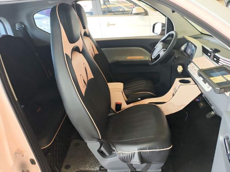 Used Wuling Hongguang MINIEV 2022 Macaron Premium Model – Lithium Iron Phosphate — 24
