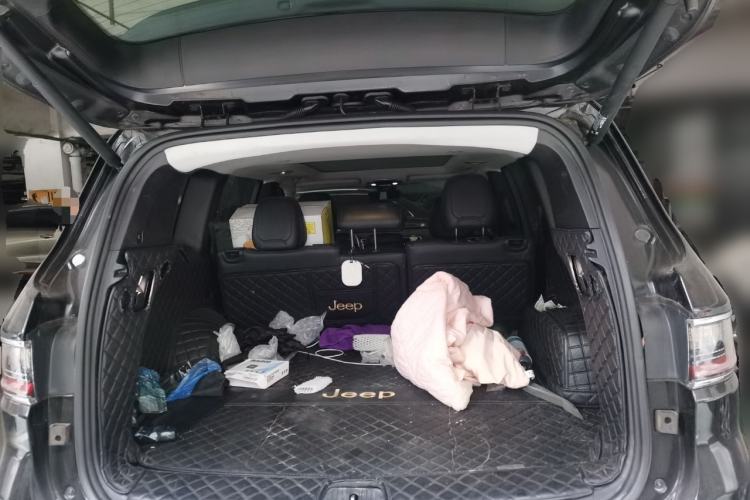 Used Jeep Commander 2018 2.0T Two-Wheel Drive Enjoyment Version China VI Emission Standard