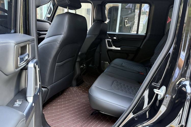 Used 212 T01 2024 2.0T Mechanic