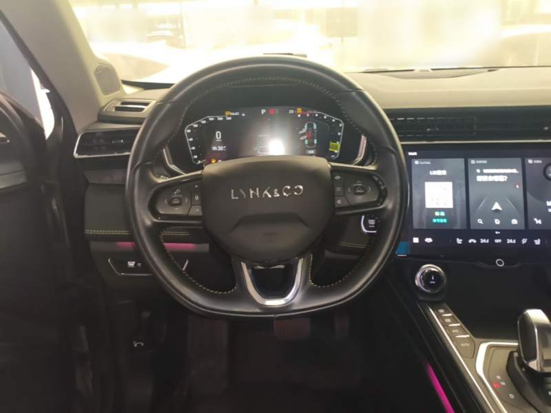 Used Lynk & Co 05 2022 2.0T Two-Wheel Drive Shine Halo — 10