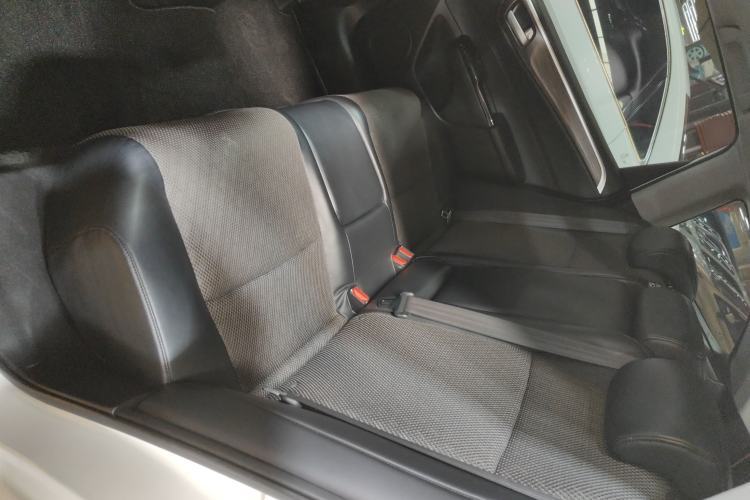 Used Honda Jade 2017 1.8L automatic Comfort version 5 seats
